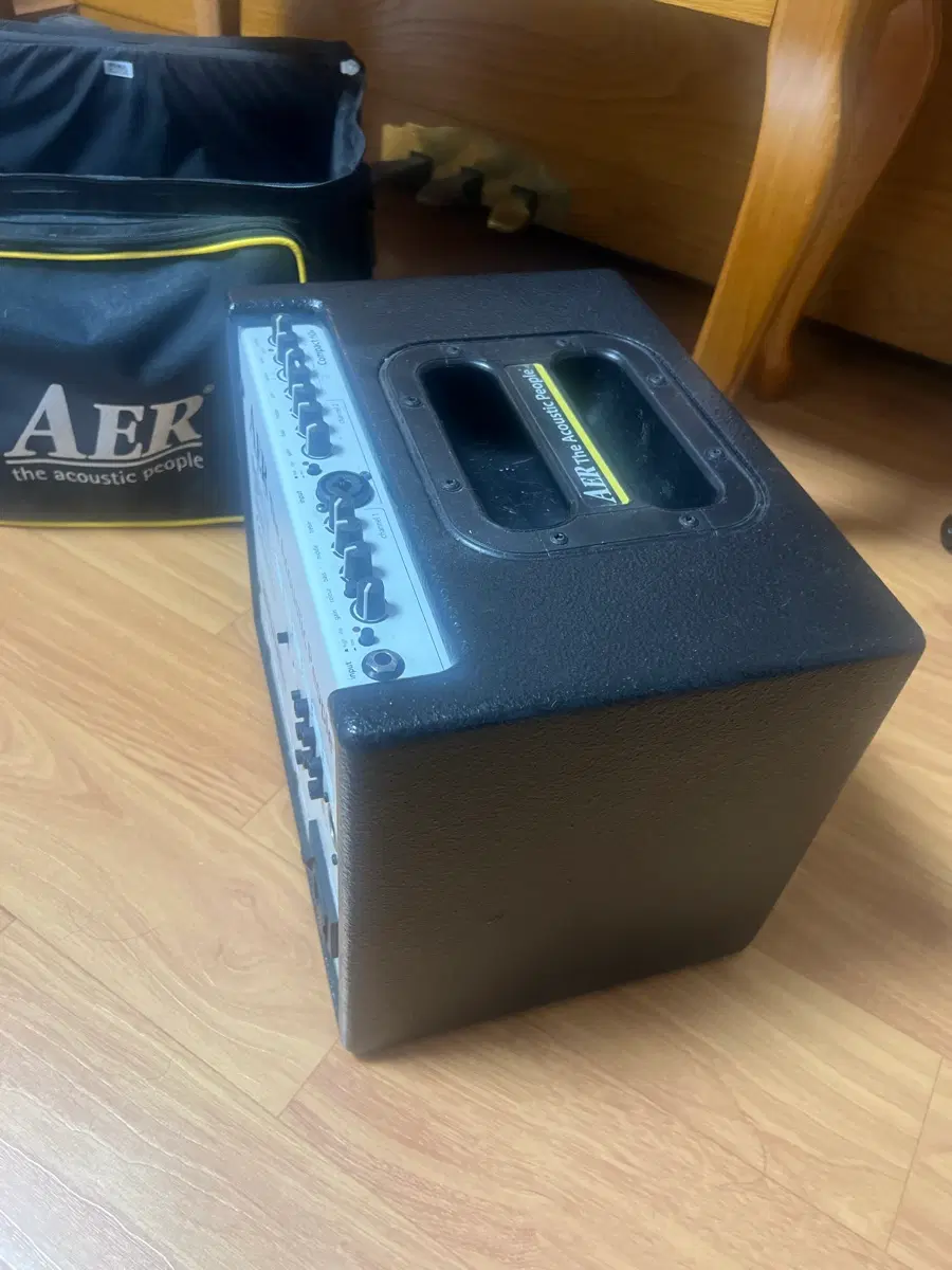 AER 컴팩트 60/4 앰프