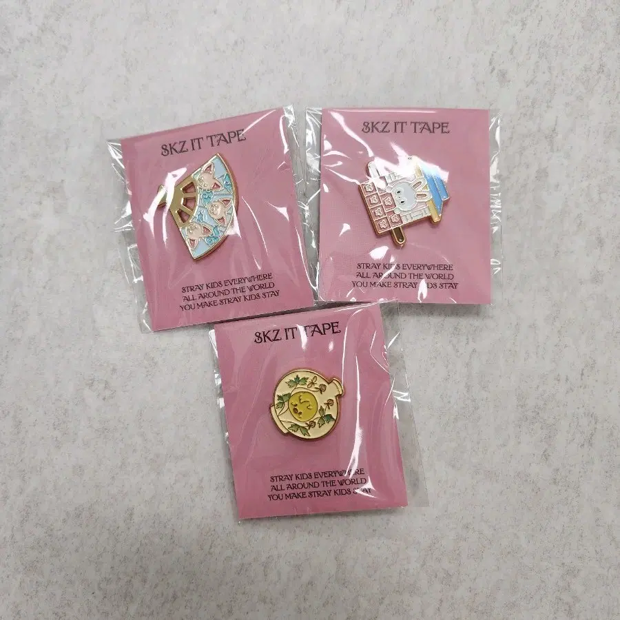 스트레이키즈 스키주 두잇 팝업 뱃지 폭시니 리빗 뽁아리