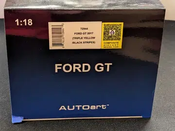 AUTOart 1/18 오토아트 컴포짓 모델 포드 GT 2017 (옐로우/블랙 스트라이프) 72944