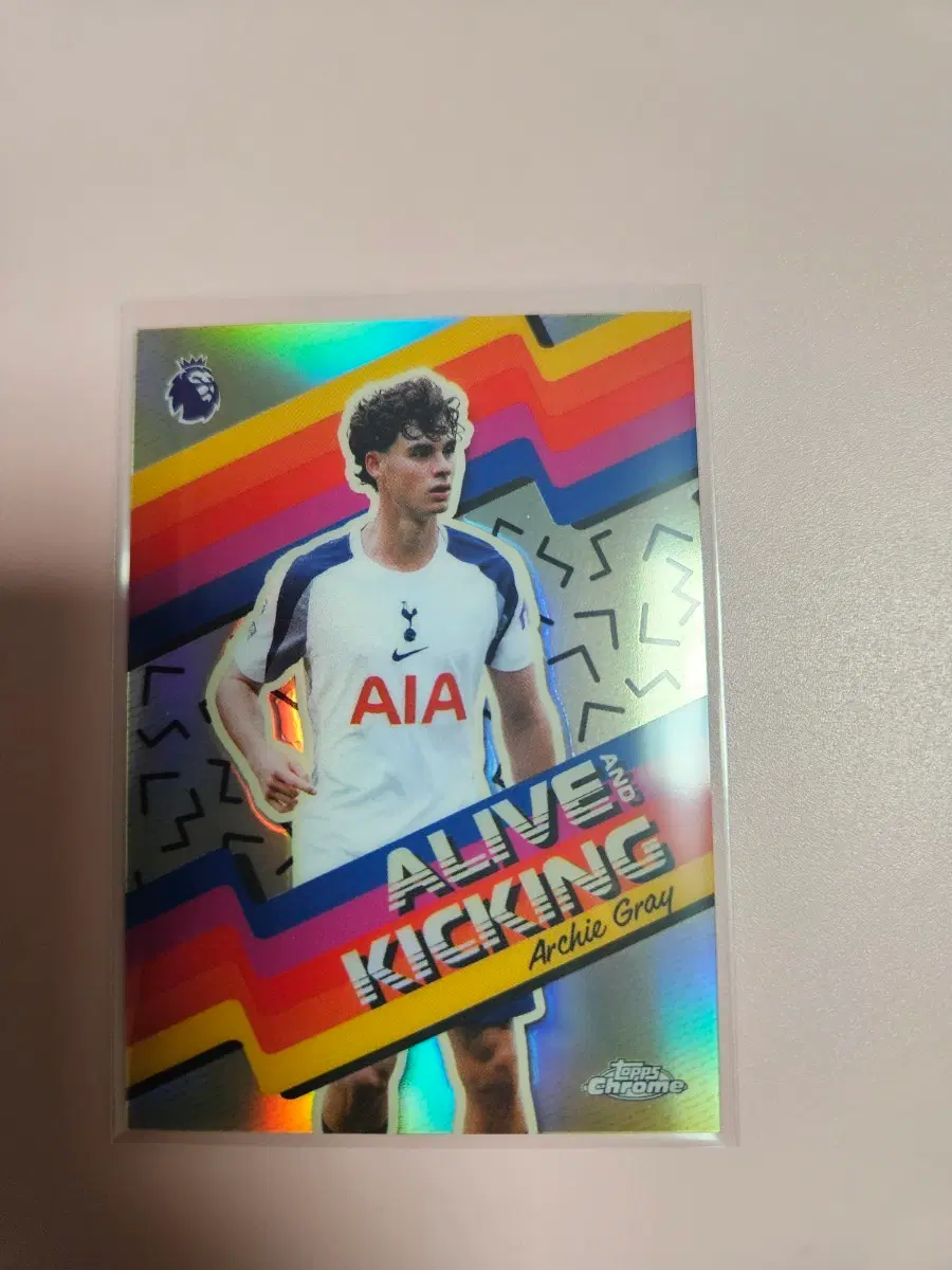 축구)아치 그레이 2026 탑스크롬 Alive Kicking 리플렉터