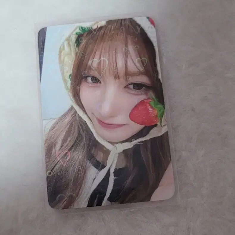 아이브 이서 레블하트 럭드 포카 판매