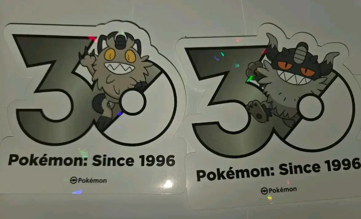 포켓몬스터 30주년 대형 로고 스티커 컬렉션 가라르 나옹&나이킹