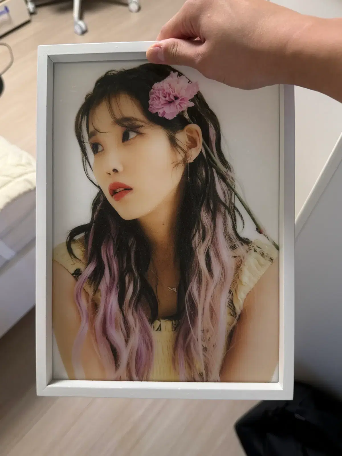 아이유 골든아워 액자