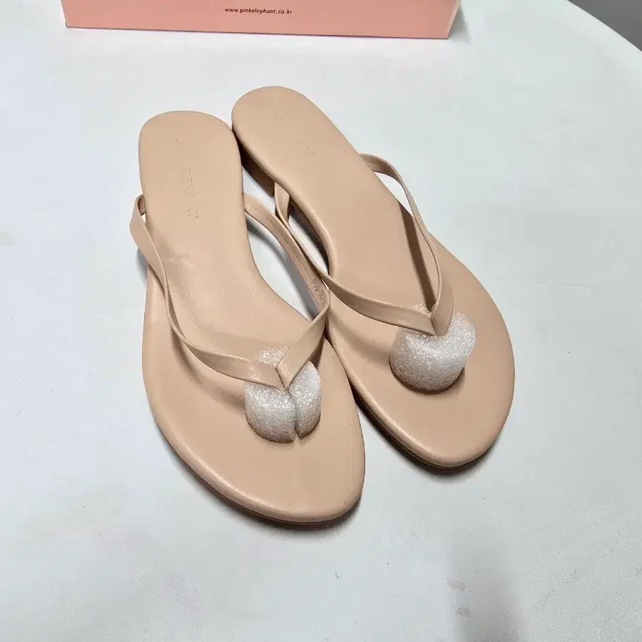 새제품.샌들 245