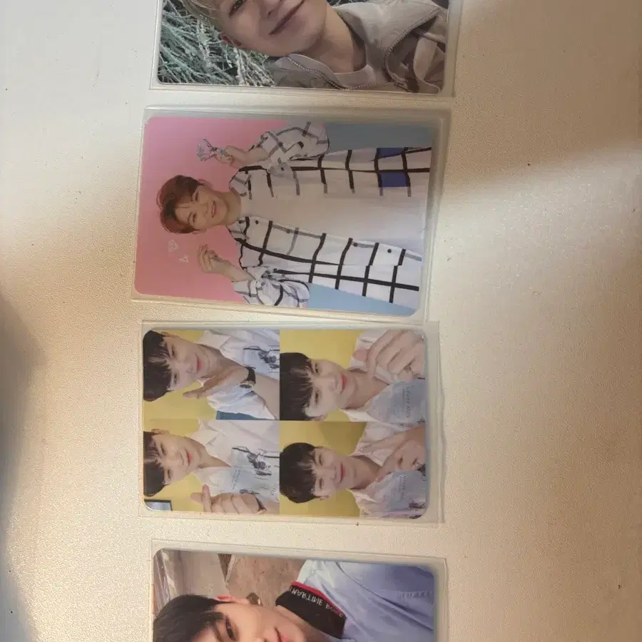 세븐틴 우지 포카 개별 판매 (100원에 판매합니다)