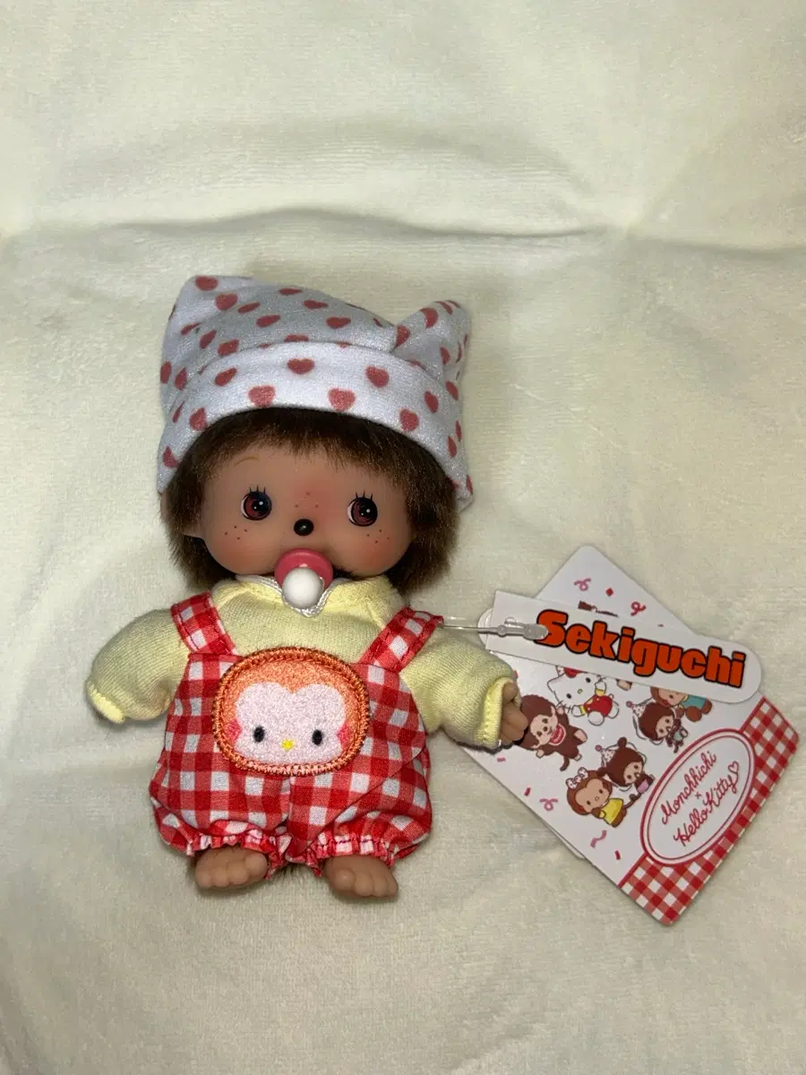 키티몬치치 몬치치 x 헬로 키티 베비치치 S 인형 레드 Monchhichi x Hello Kitty Bebichhichi S Doll Red
