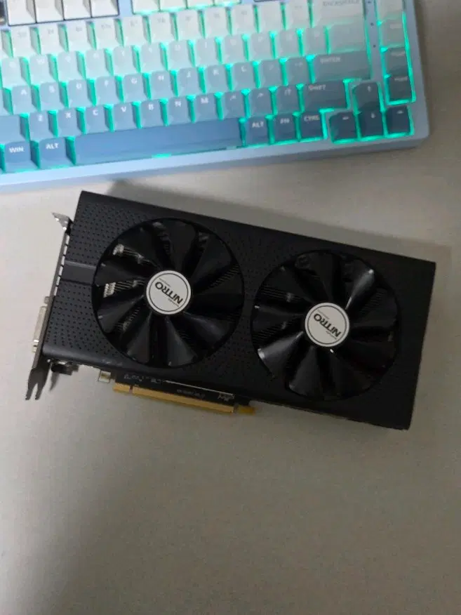 SAPPHIRE RX470 NITRO+ 4GB 판매합니다.