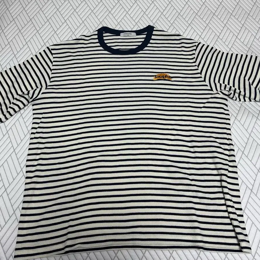 에잇세컨즈 반팔 티셔츠 2xl