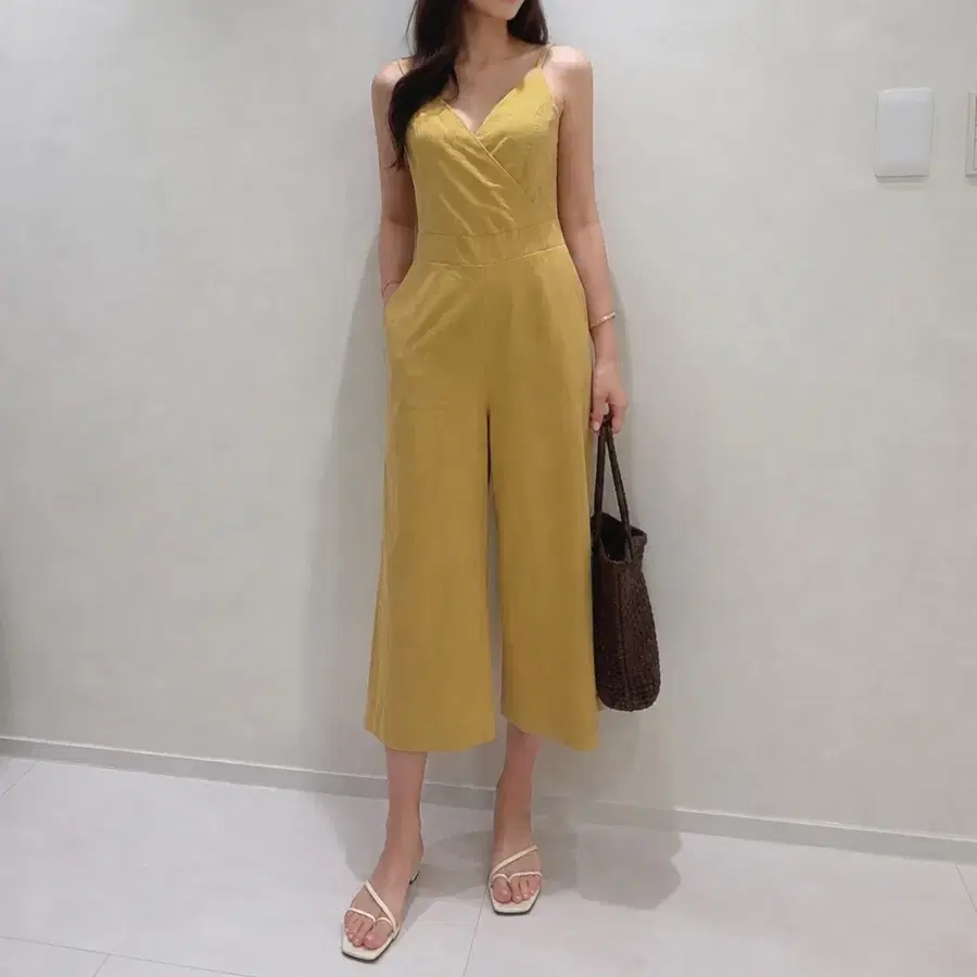옐로우 린넨 점프수트
