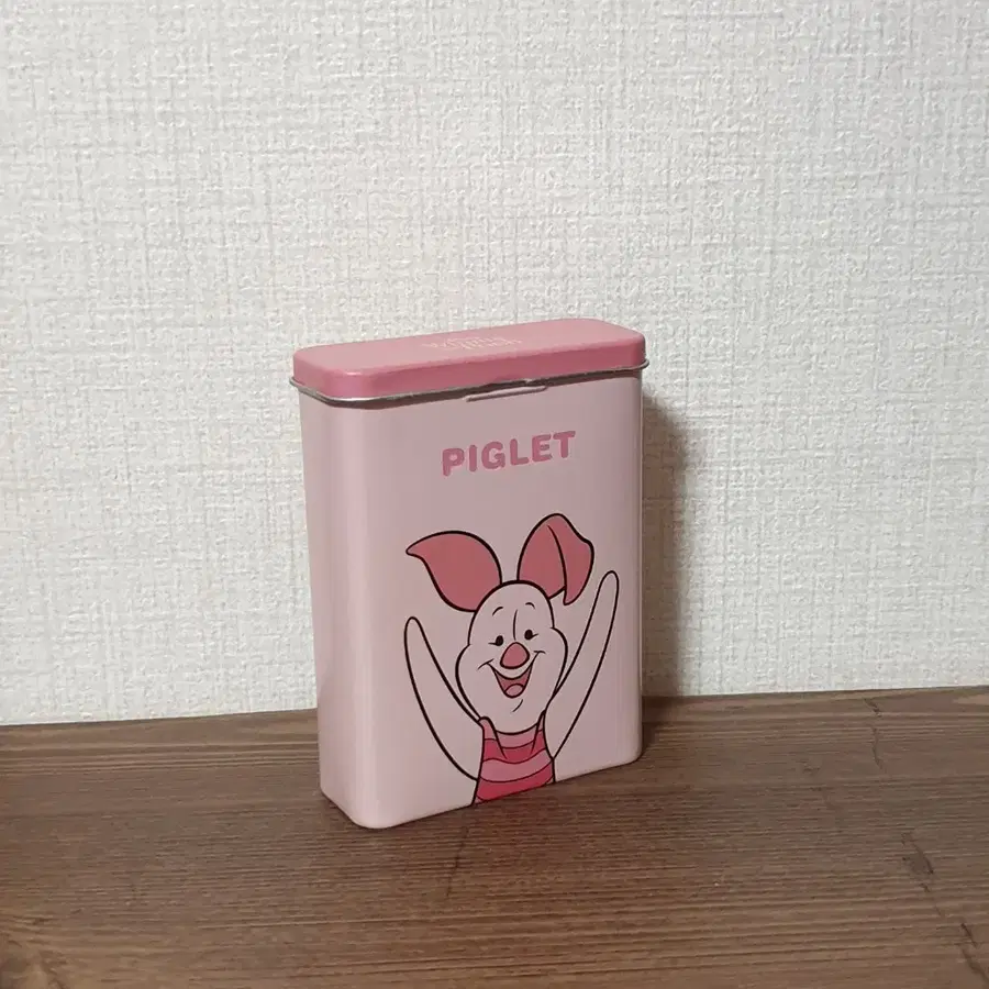 * 피글렛 틴케이스 보관함 일체형 위니더푸 곰돌이푸 CGV 씨네샵 굿즈 디즈니 픽사
