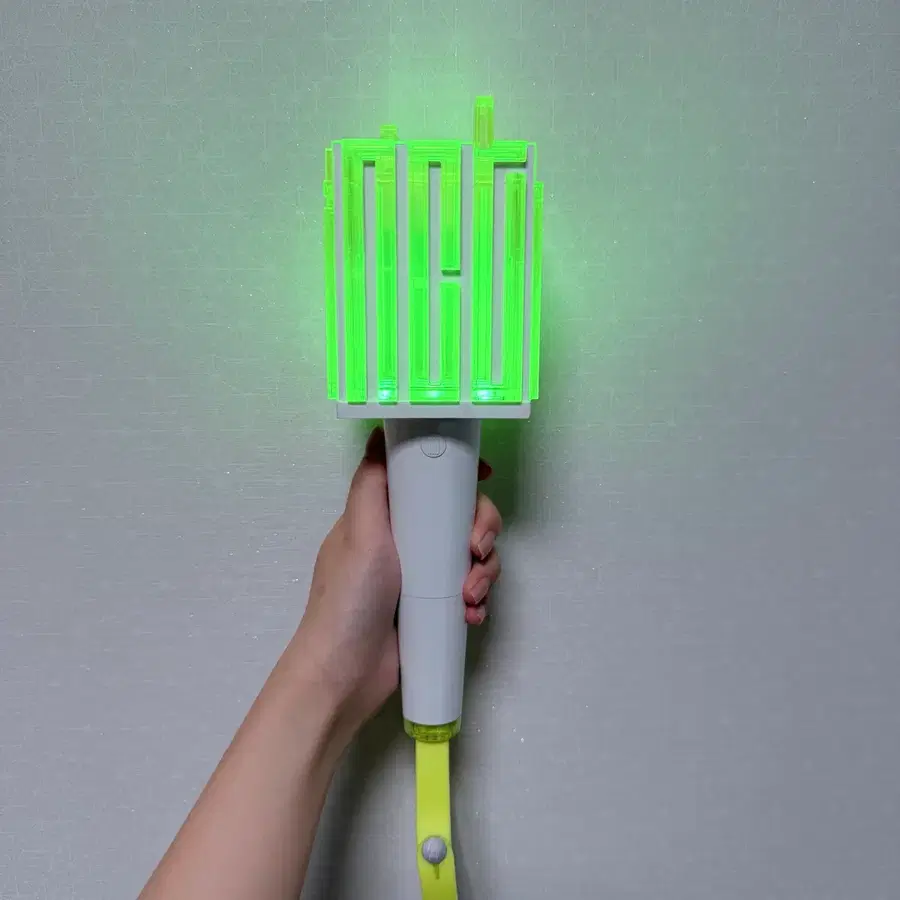 NCT 공식 응원봉 믐뭔봄