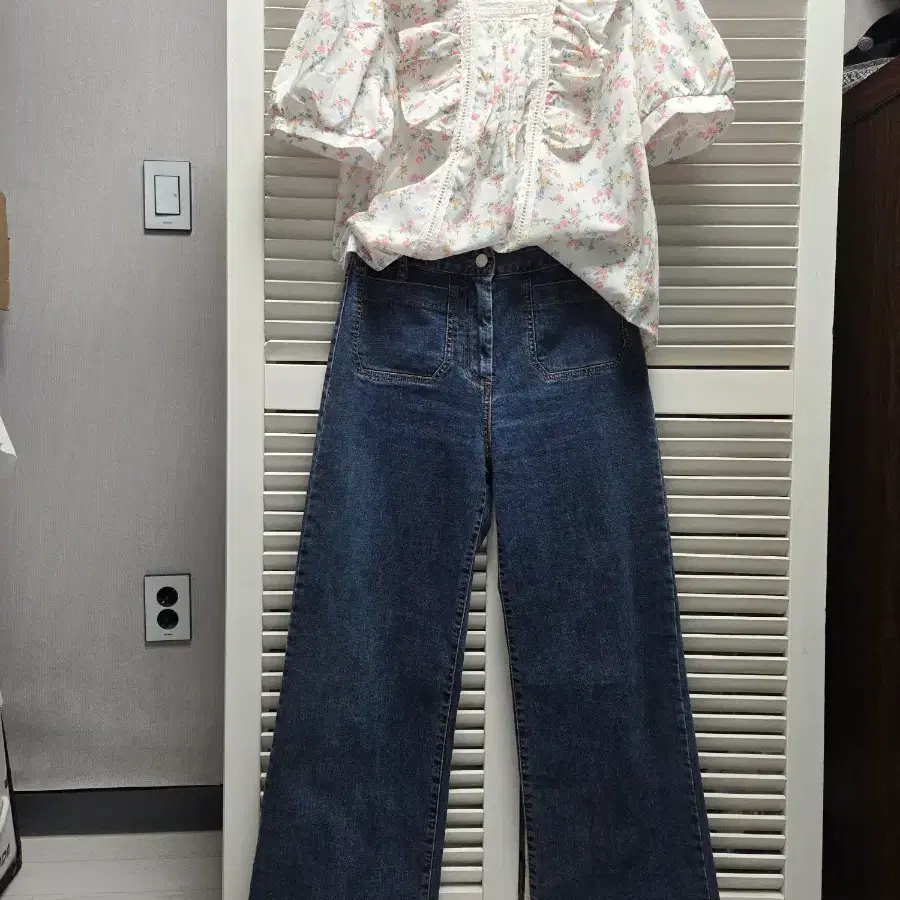 꽃무늬 블라우스