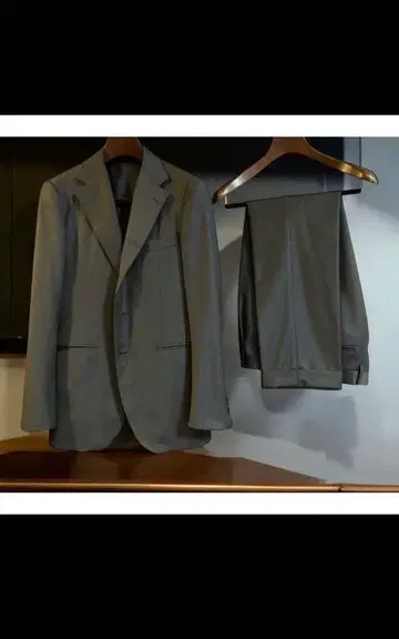 [ UNITED ARROWS SOVEREIGN ] 차콜 그레이 수트 46
