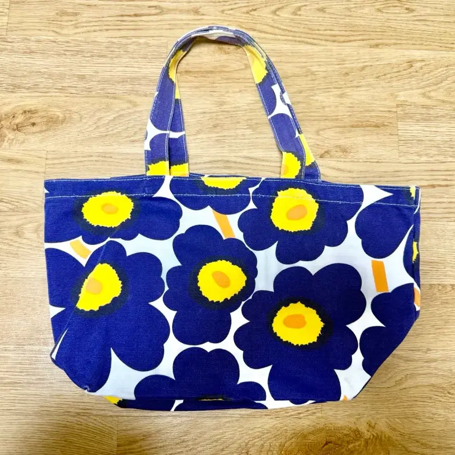 마리메꼬 marimekko 도트 토트백