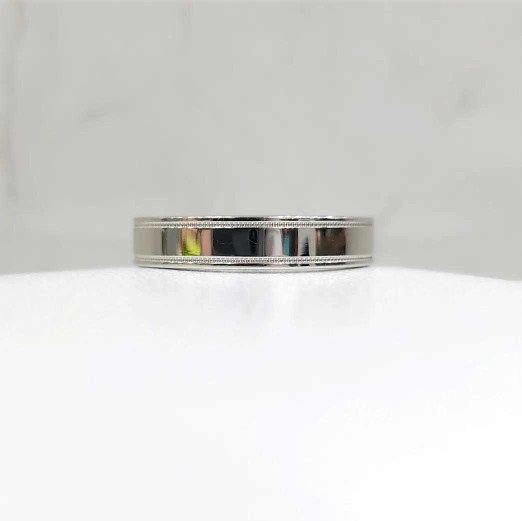 티파니앤코 더블 밀그레인 밴드링 플래티늄 4mm 6.5호