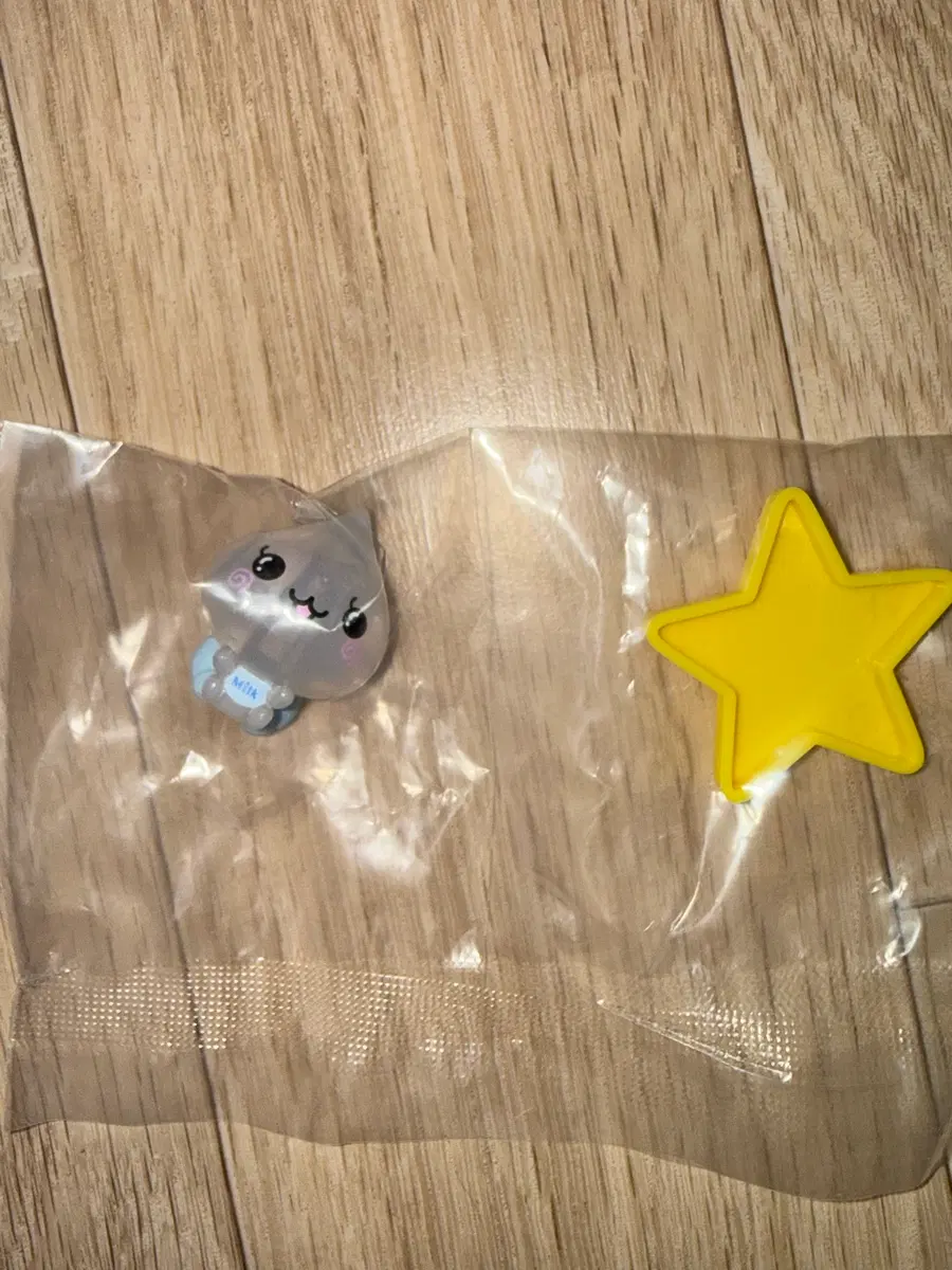시즈쿠짱 피규어콜렉션 가챠 밀크군