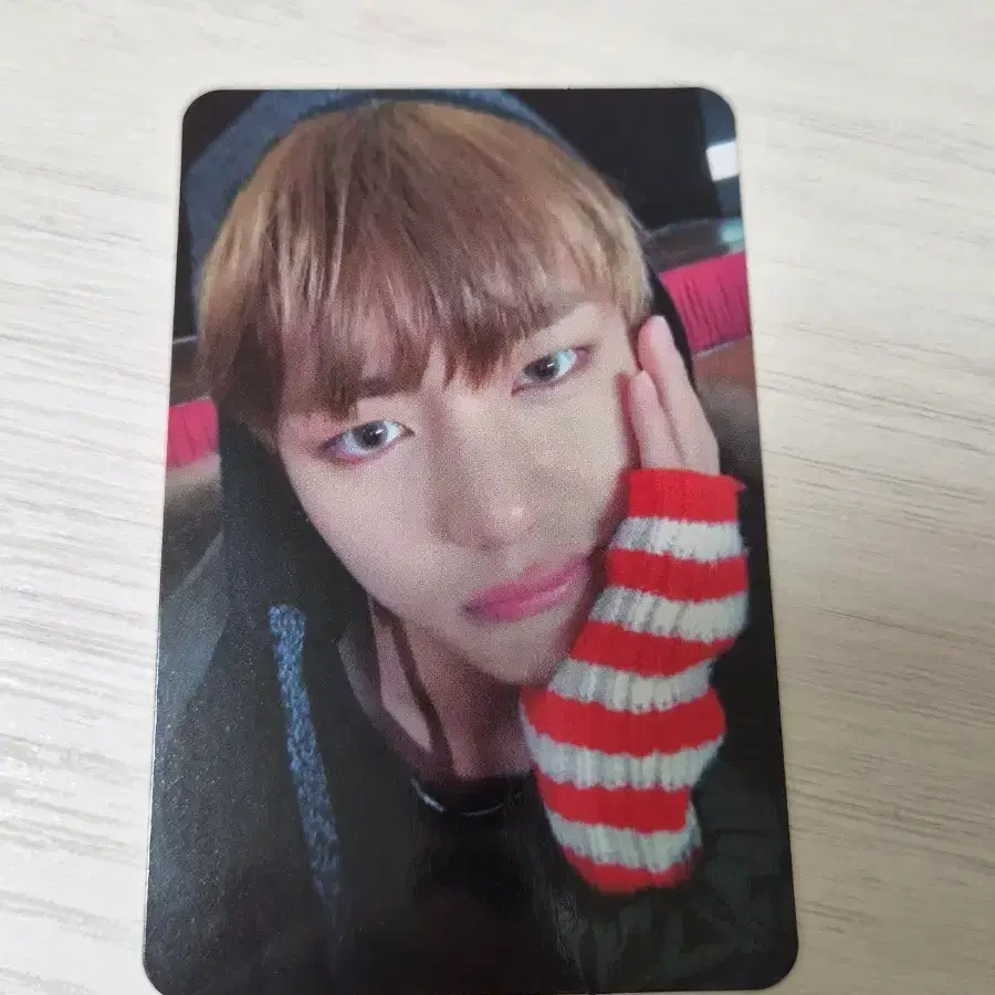 방탄소년단 뷔 포카 you never walk alone