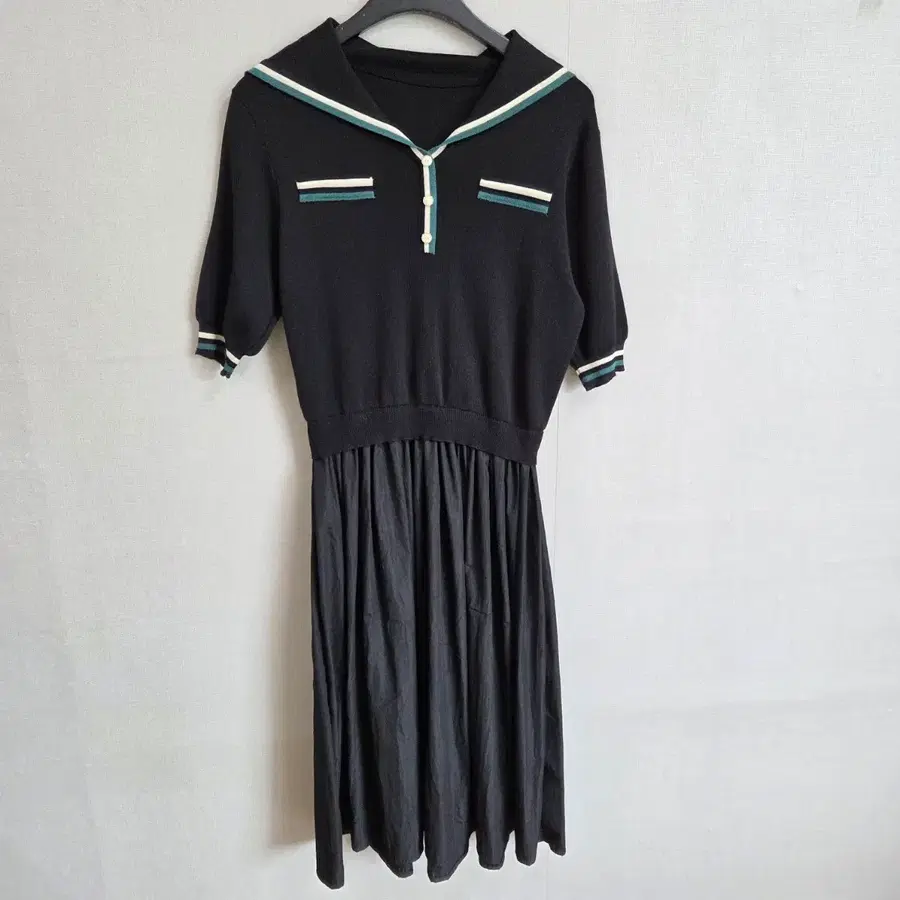 여성 세일러 카라 반팔 블랙 원피스 F JJ3254
