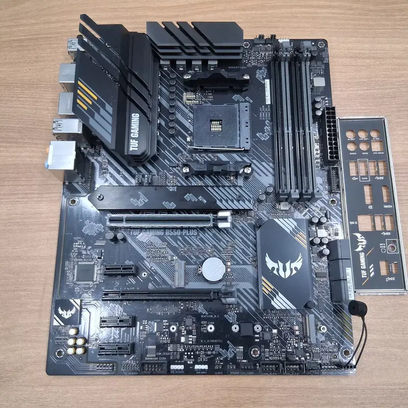 asus tuf gaming b550-plus 메인보드 팝니다.