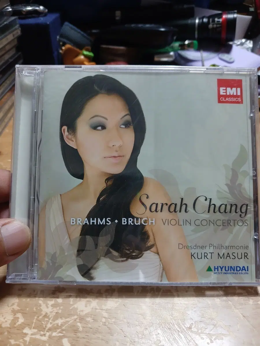 사라 장 바이올린 콘체르토 CD(미개봉)장영주