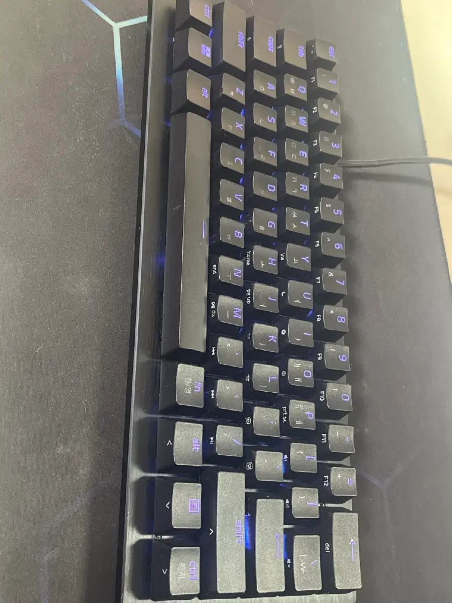 헌츠맨 v3 mini 레피드트리거 키보드 60%