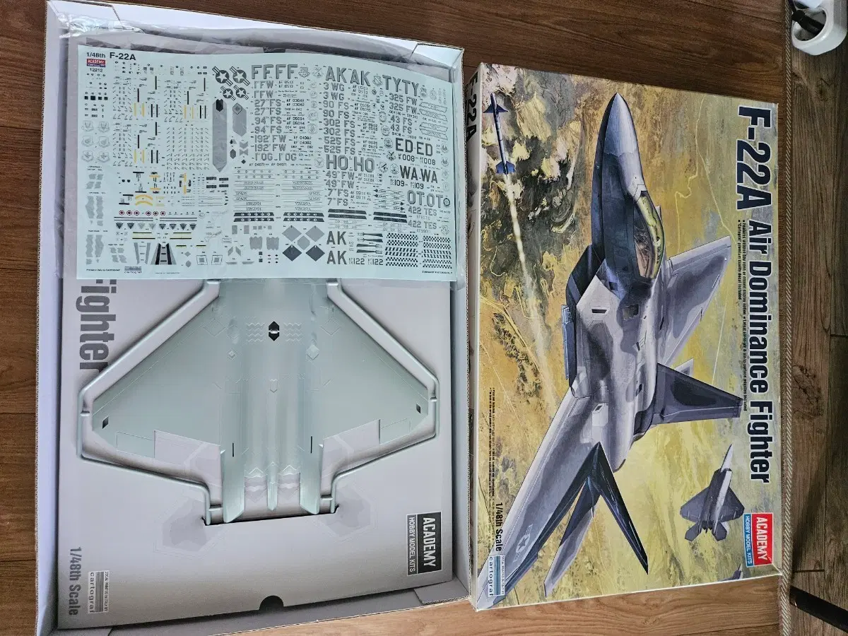아카데미 F-22A 에어 도미넌스 파이터 1/48 스케일