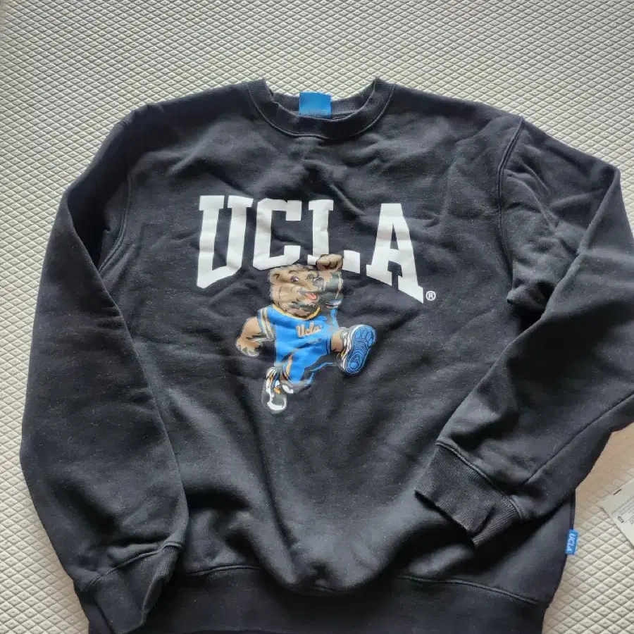 ucla 블랙 검정 맨투맨