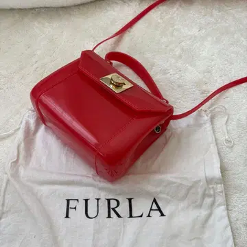 새상품급 FURLA 훌라 캔디 백 미니