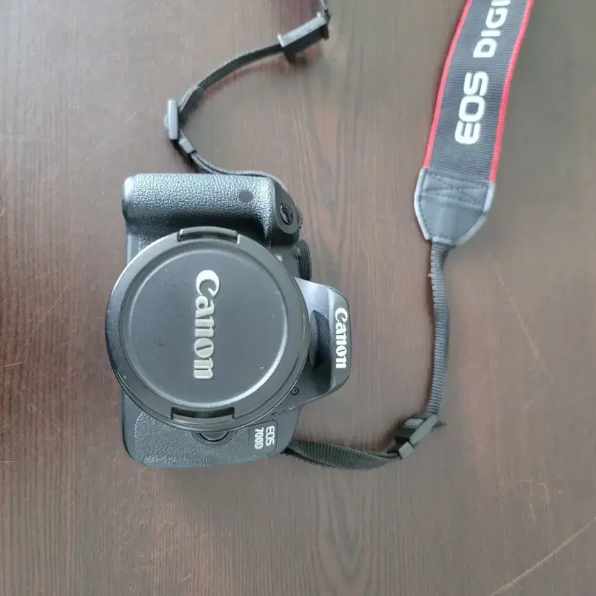 캐논 eos 700D DSLR