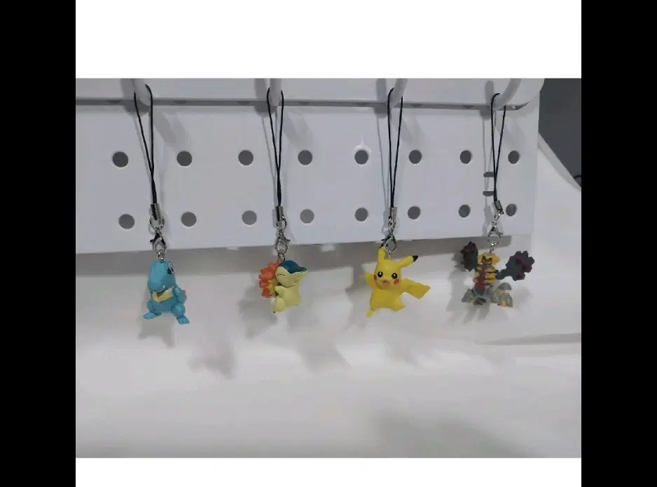 고전 가챠 포켓몬 피규어 스트랩 마스코트 4종 세트 일괄 기라티나 피카츄 리아코 브케인 고전 키링
