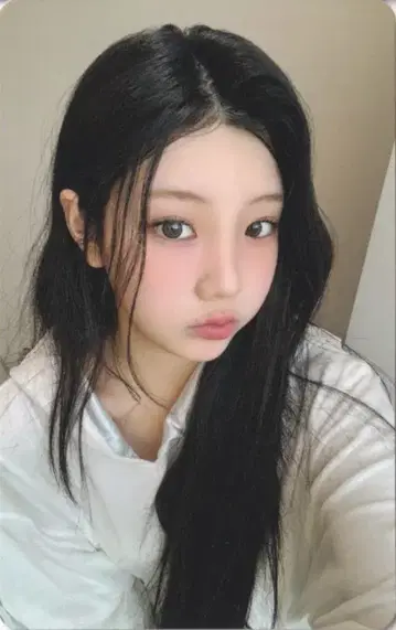 ILLIT UMS LD WONHEE bomb
