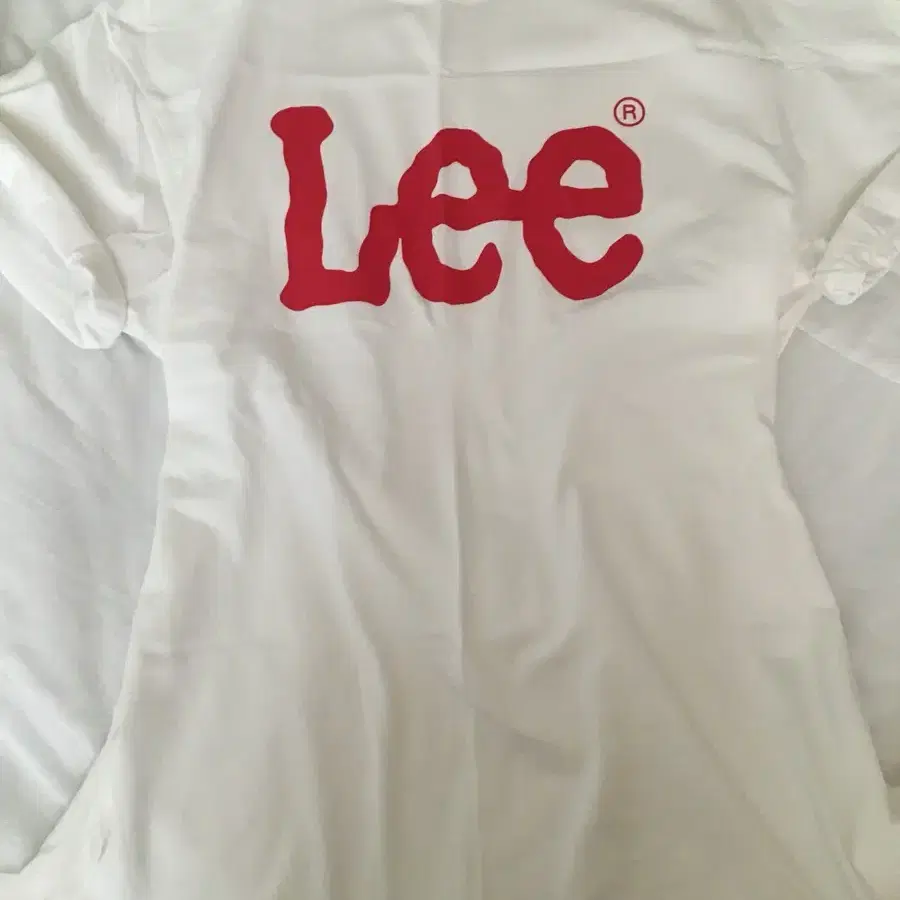 Lee반팔 판매해요