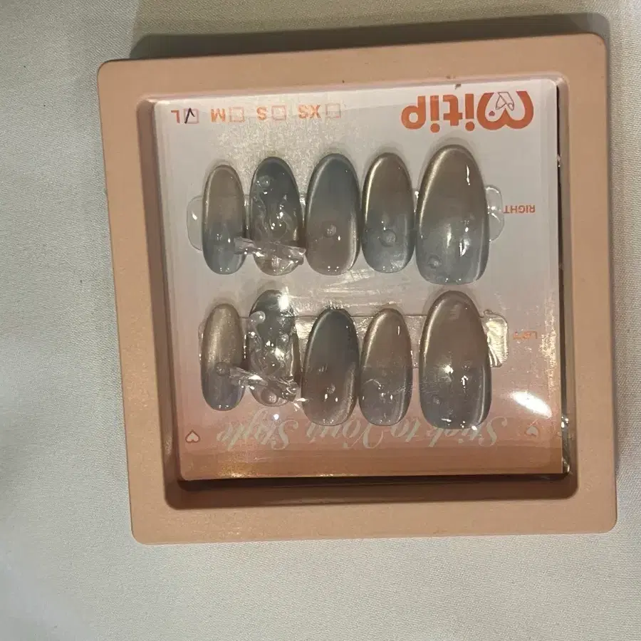 네일팁