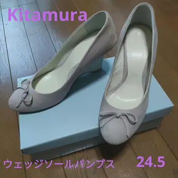 Kitamura 스웨이드 느낌 웨지솔 펌프스 리본