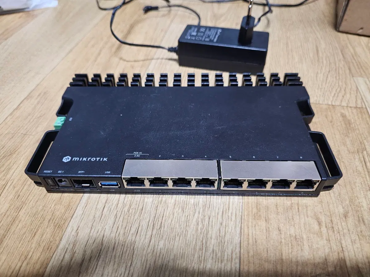 MikroTik RB5009UG+S+IN 10G 유선 공유기