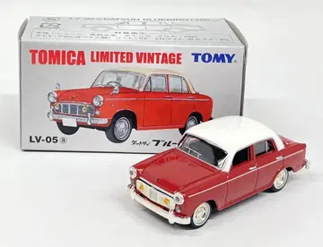 TOMY TOMICA LIMITED VINTAGE 닷선 블루버드 1200 (빨간색/화이트 지붕) LV-05a