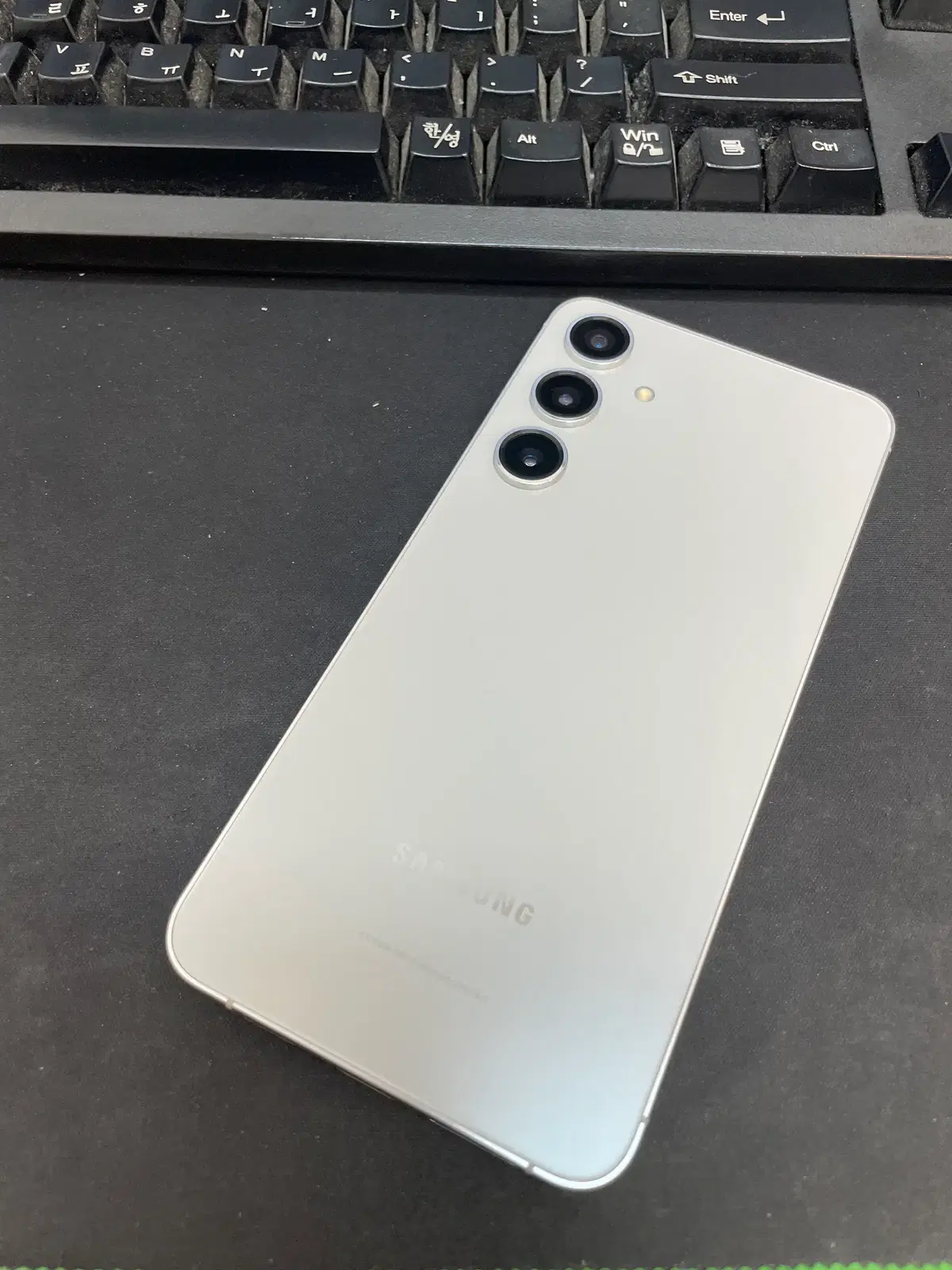 갤럭시S24플러스 그레이 256GB 무잔상 상태좋은 중고49만9천팝니다