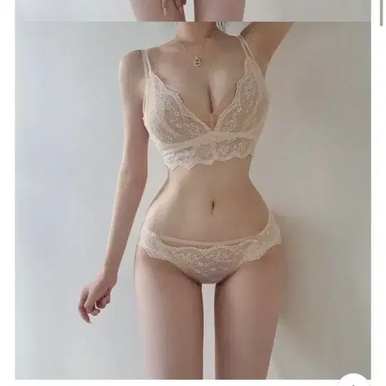 에이블리 핏보장 인생몸매 완벽 핏 글래머 노와이어 한정판 브라SET