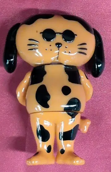 HOW2WORK Johnny's WEiRD COLLECTiONS POCKET CREATURES HEAD LOCK STUDIO MONA 오렌지/블랙