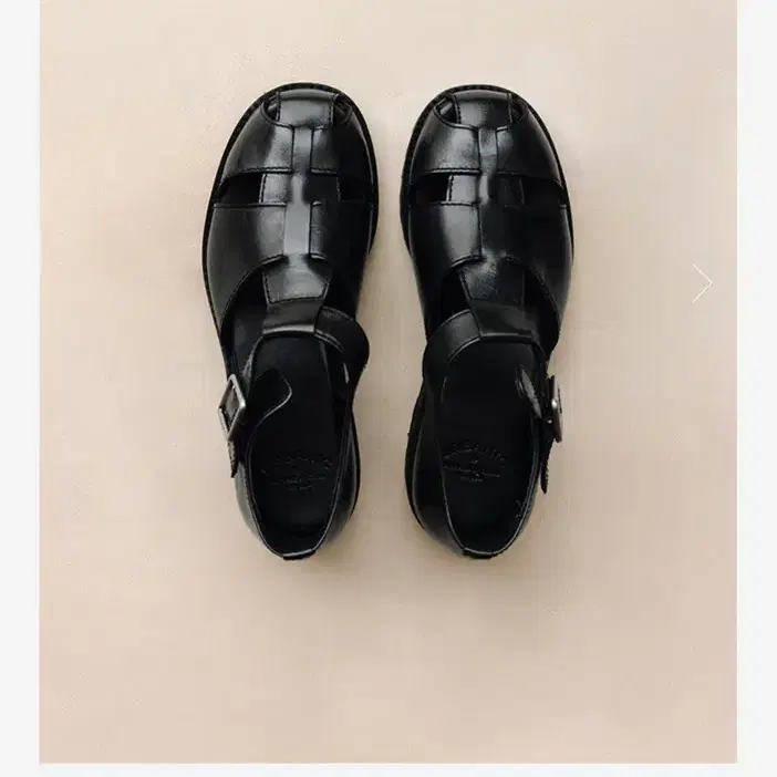 얼바닉 Fisherman Sandals (Black)