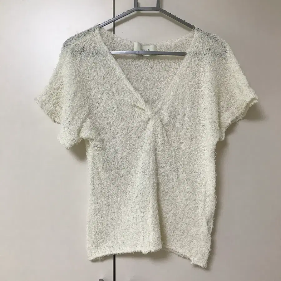 새) 데일리주드 브이넥 꼬임 테리 반팔 니트