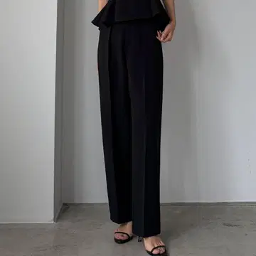 Louere 루엘레 턱 팬츠 블랙