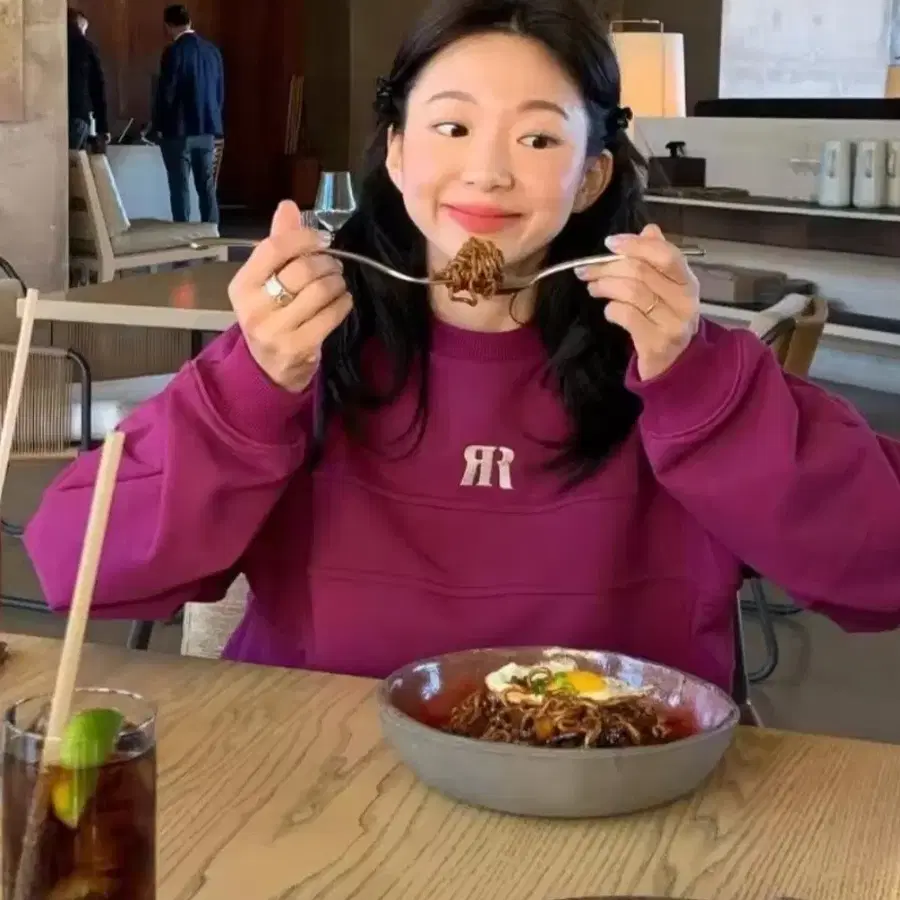 파르벵 맨투맨(새상품)