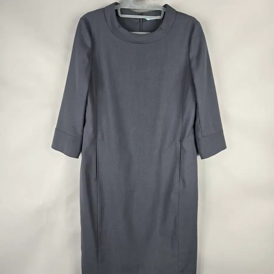 [무료배송]BCBG 여성 85-94-155 얇은 스판 원단 7부소매 미디 원피스 그레이