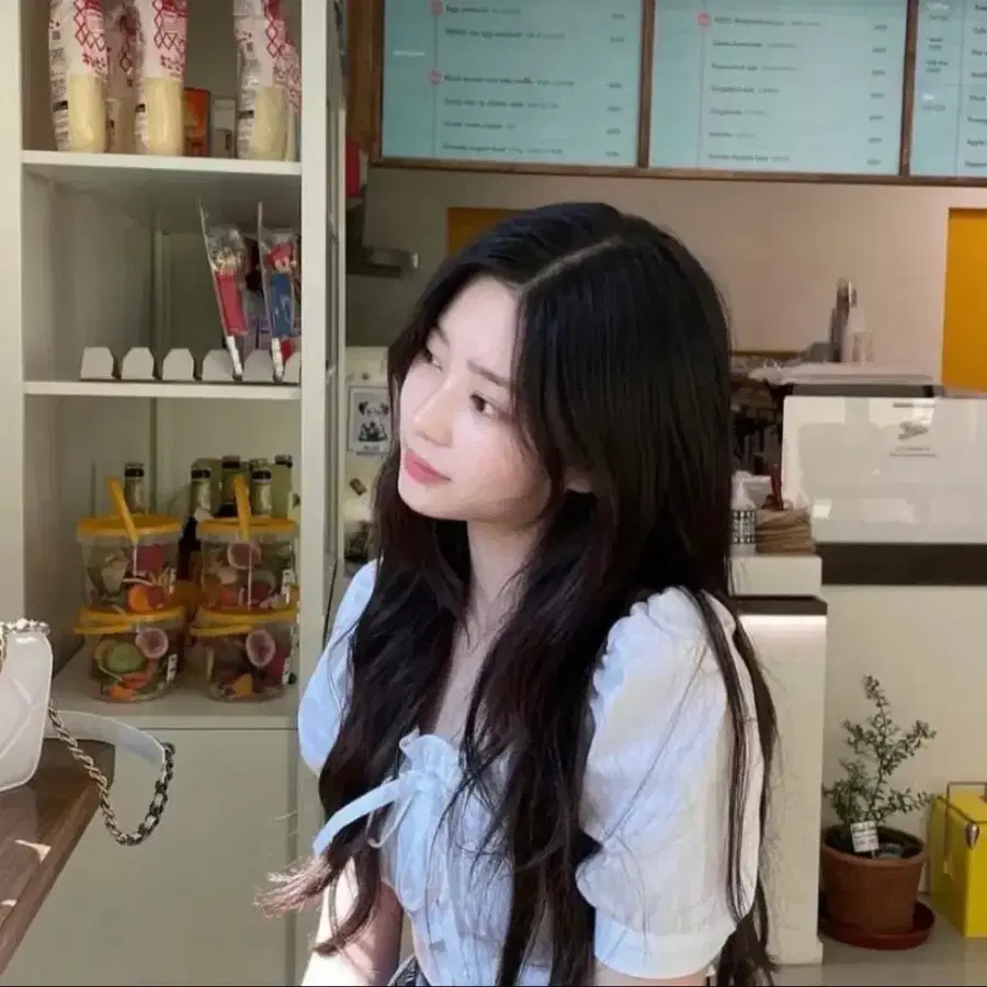 낫유어로즈 스퀘어 크롭 블라우스