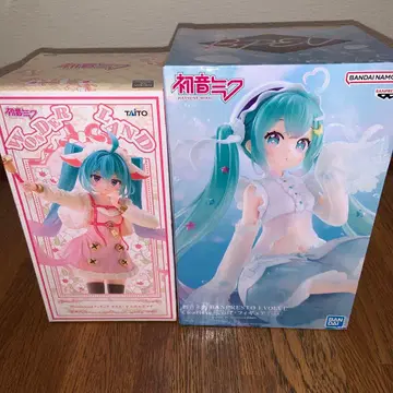 하츠네 미쿠 피규어 2종 세트 TAITO BANDAI