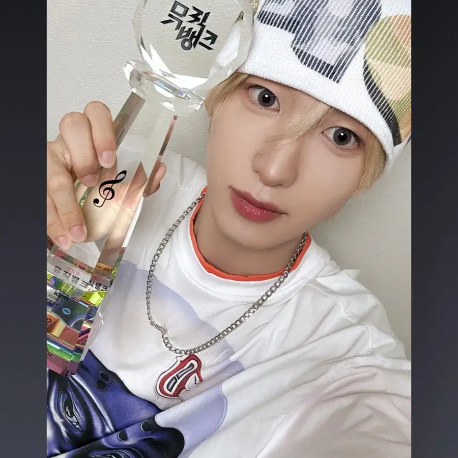 idntt 아이덴티티 이규혁 오브젝트 교환