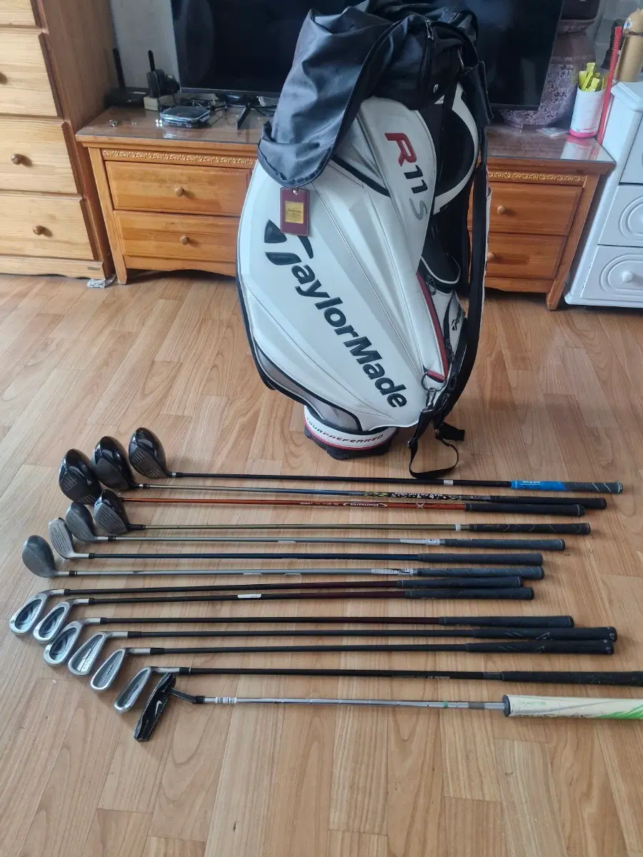 TaylorMade 골프백 골프가방 + 골프클럽 골프채 14개