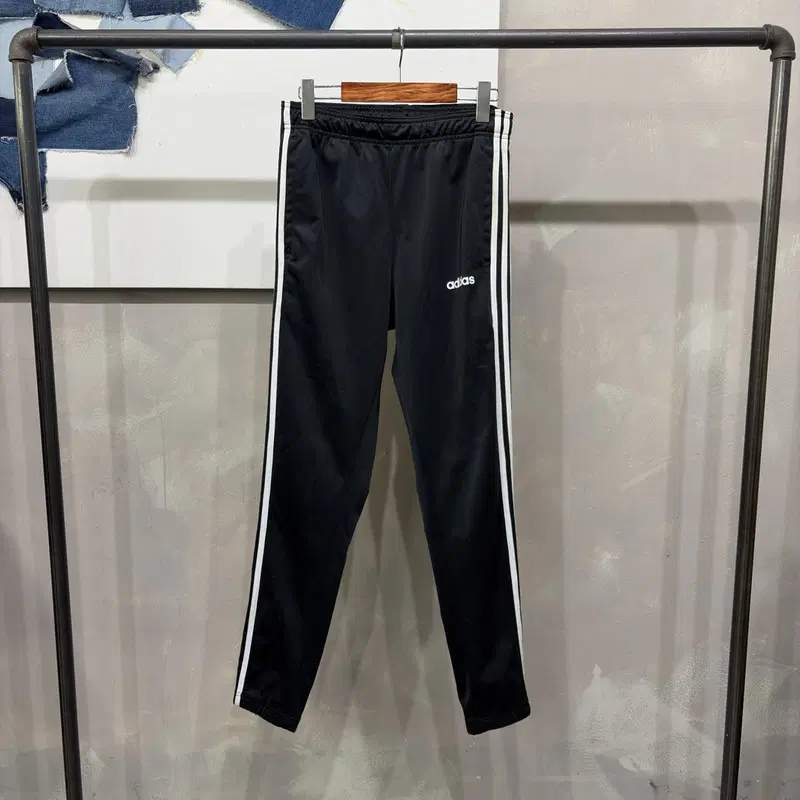 (28~30인치) 아디다스 캐주얼 밴딩 로고 삼선 트레이닝팬츠 바지