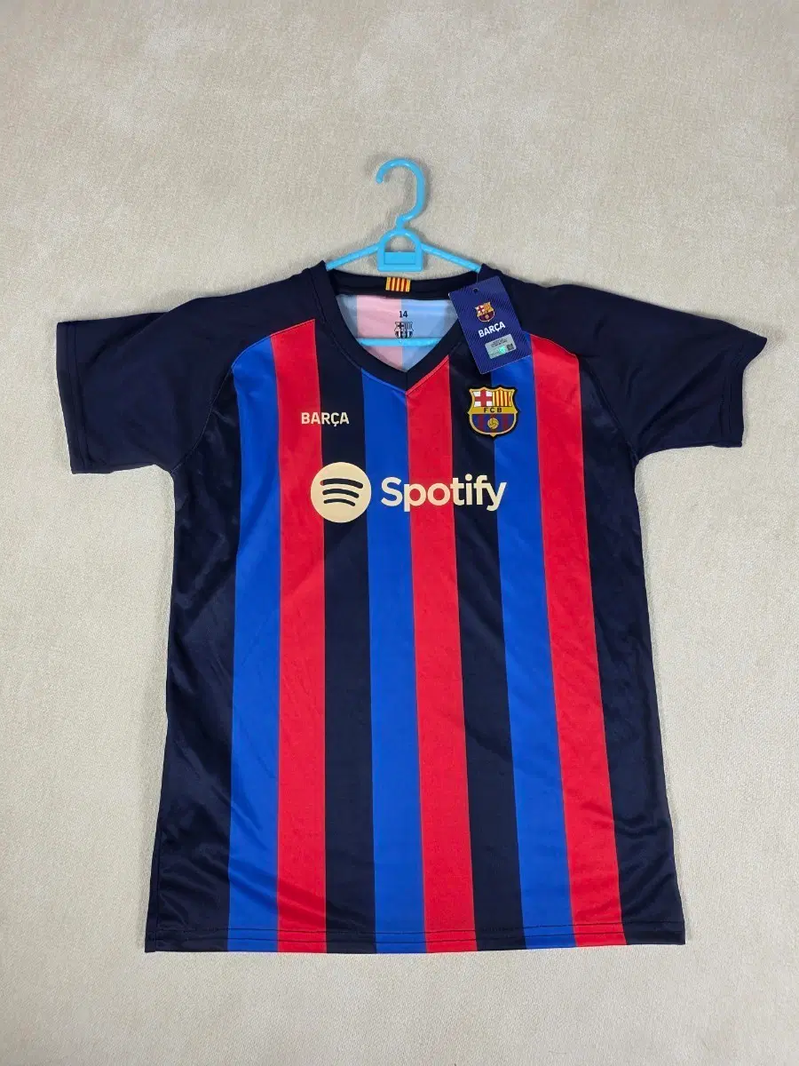 FC 바르셀로나(FC BARCELONA) 22-23 홈 스포티파이 반팔 축구 유니폼 티셔츠